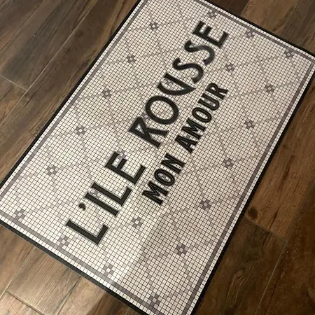 아파트 Appartement Climatise Avec Parking Prive Au Coeur De La Vieille Ville