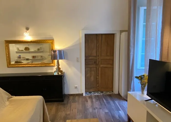 Appartement Climatise Avec Parking Prive Au Coeur De La Vieille Ville 아파트