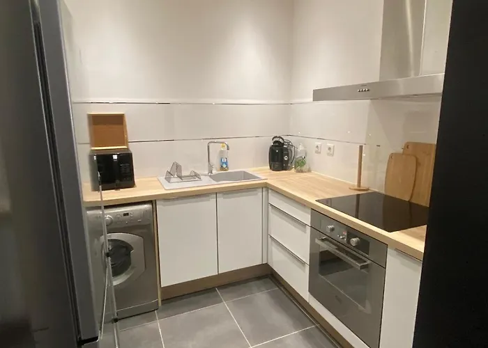 아파트 Appartement Climatise Avec Parking Prive Au Coeur De La Vieille Ville LʼÎle-Rousse