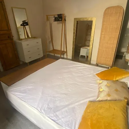 Apartmán Climatise Avec Parking Prive Au Coeur De La Vieille